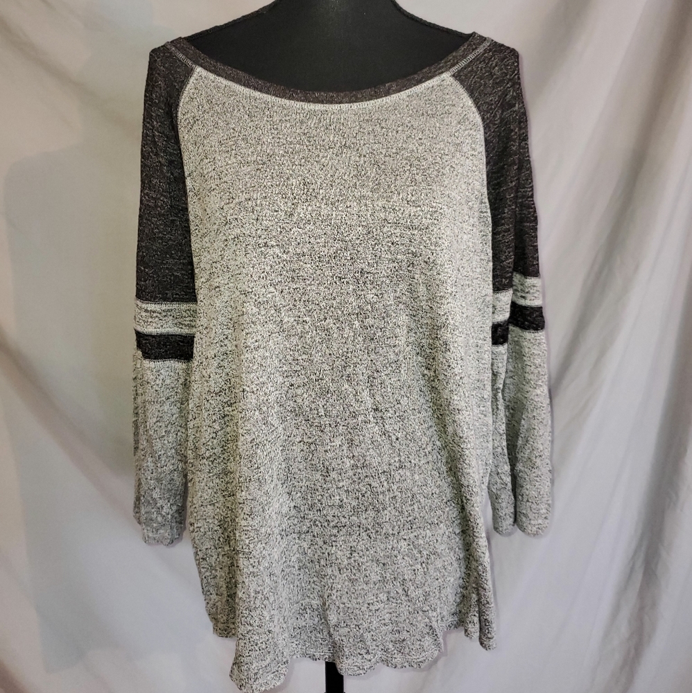 Maurices jersey style shirt